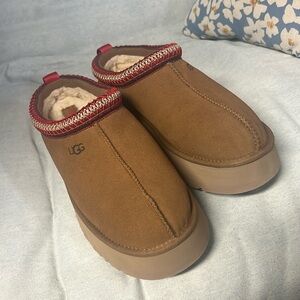 taz platform UGGs size 11